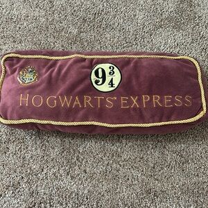 Harry Potter 9 3/4 Hogwarts Express Sign Plush Pillow Universal Studios red 18"
